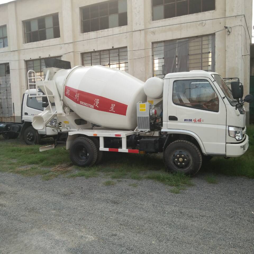小型混凝土攪拌車 小型混凝土攪拌車