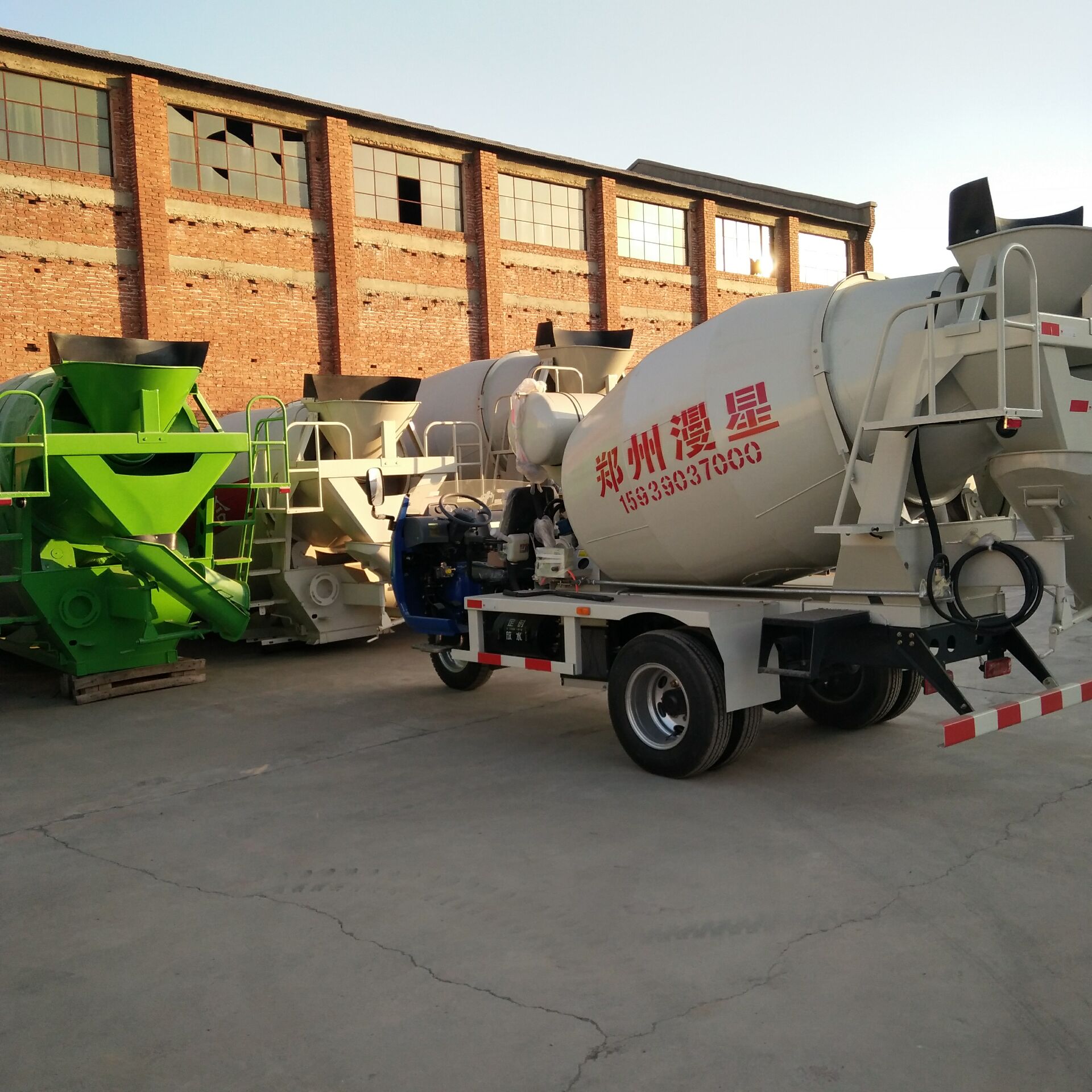 小型水泥混凝土攪拌車